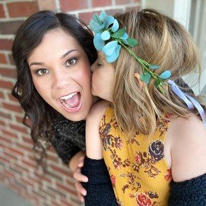 Meet your Posher, Alivia